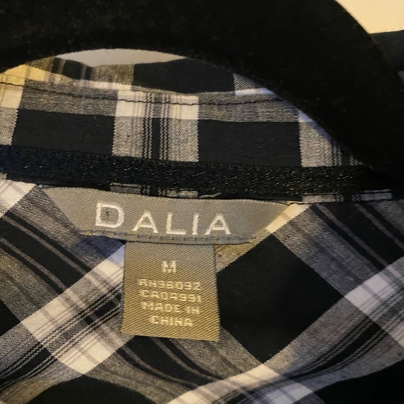 DALIA LONG SLEEVES PLAID WOMEN'S TOPS - Picture 2 of 3